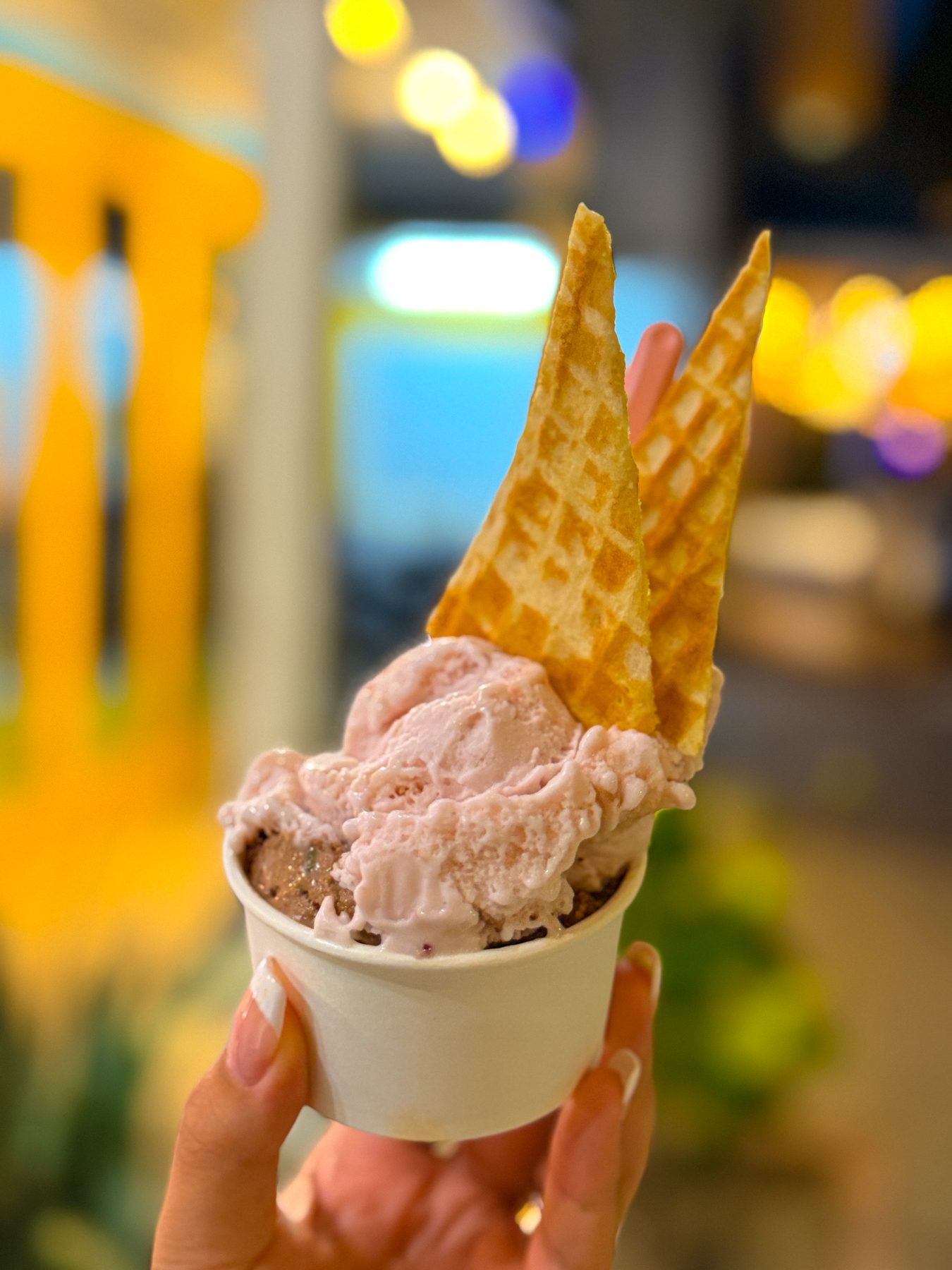 Strawberry and Dubai Chocolate gelato at Il Gelato Waikiki