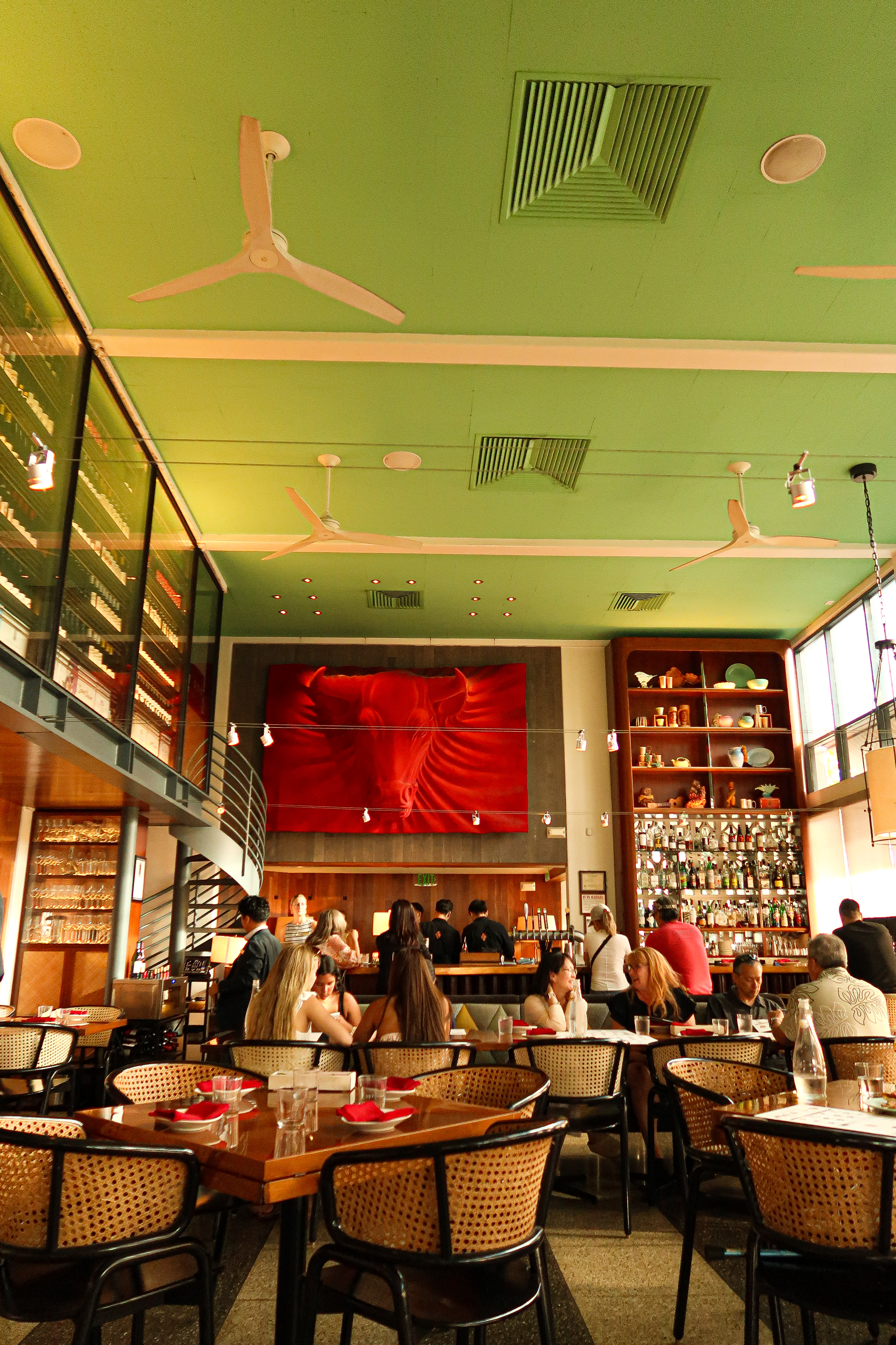RIGO dining room interior in Honolulu